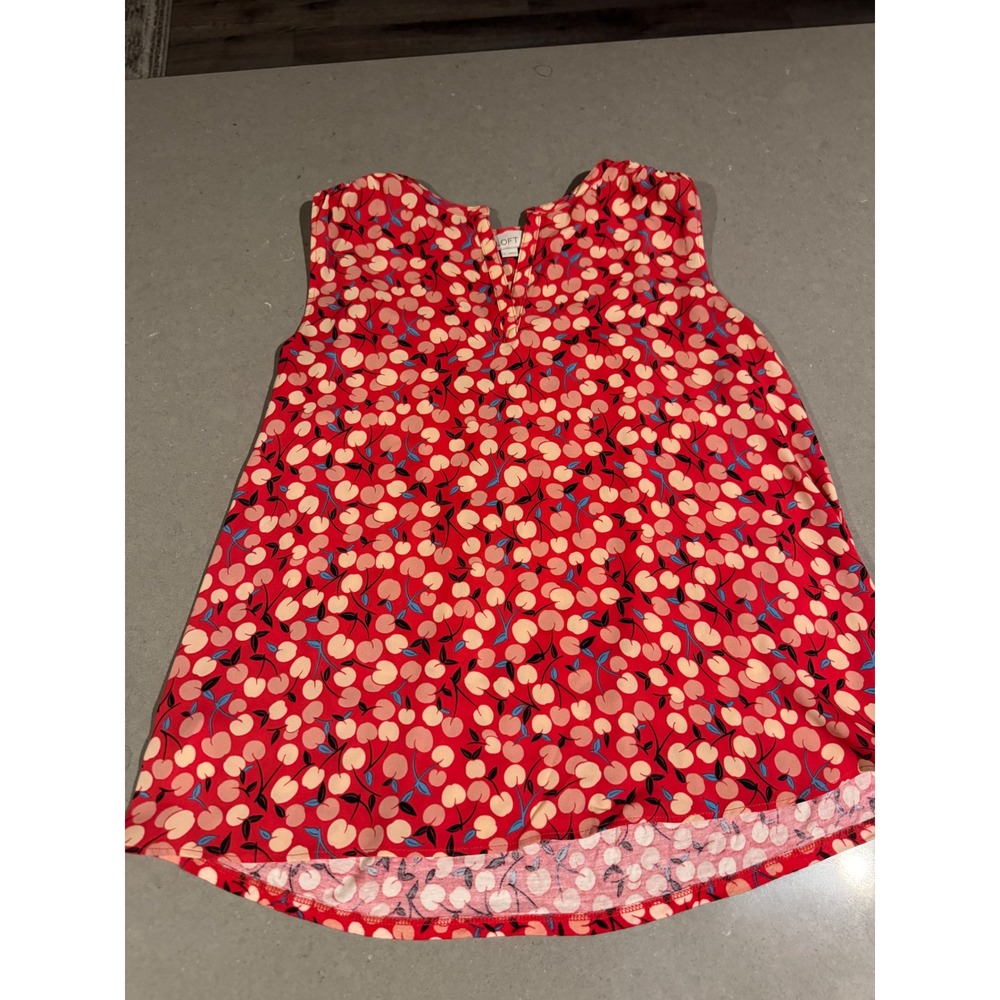 LOFT Red Cherry Print Sleeveless V Neck Blouse‎ Top Women's Size S